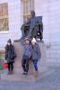 Bostob - Harvard -  John Harvard Statue