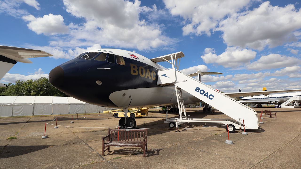 Vickers Super VC10
